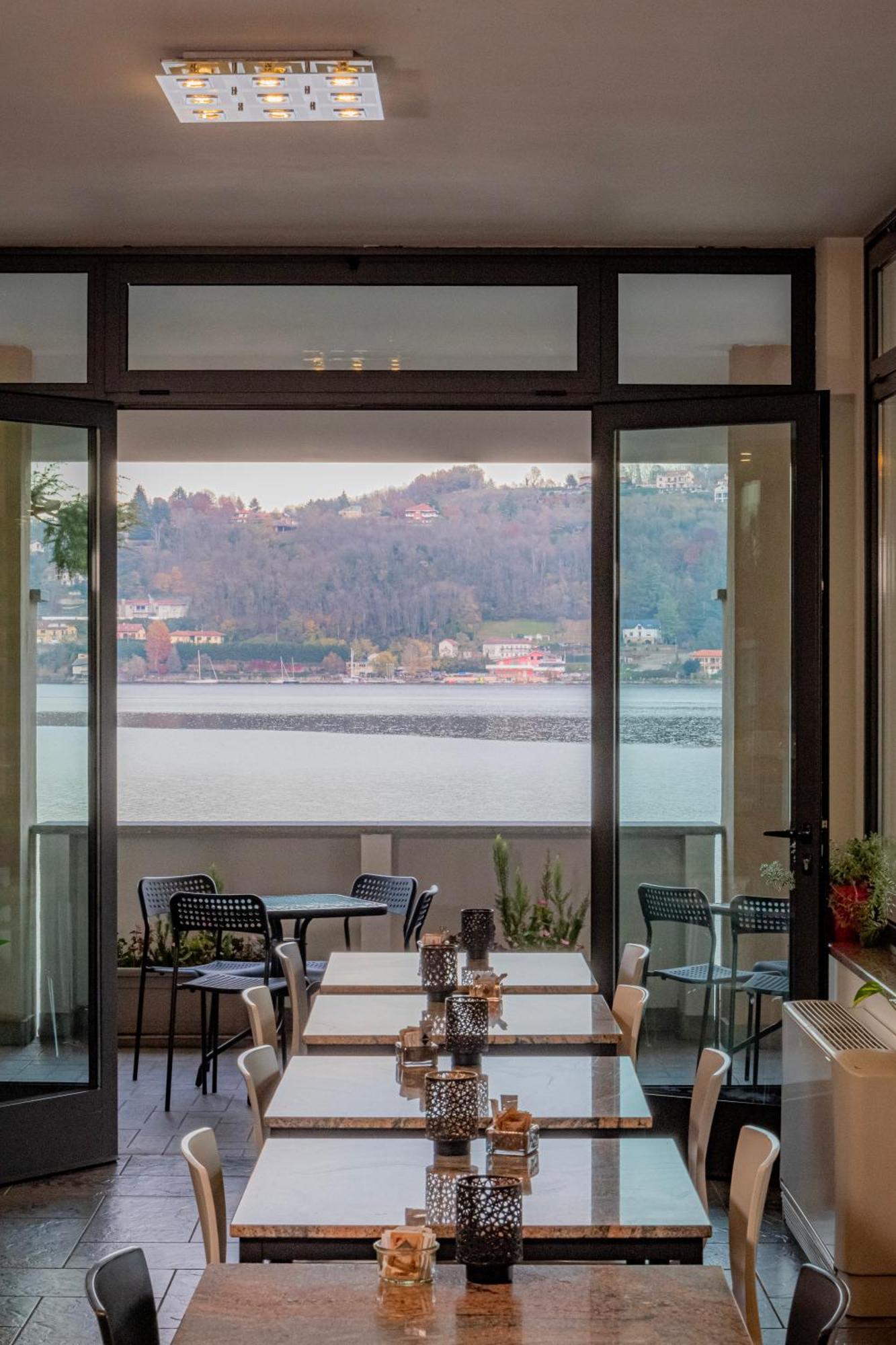 Hotel Chalet Del Lago Авільяна Екстер'єр фото